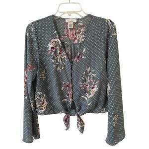 Urban Romantics Small Long Bell Sleeve Tie at the Waist With Silver Ball Buttons